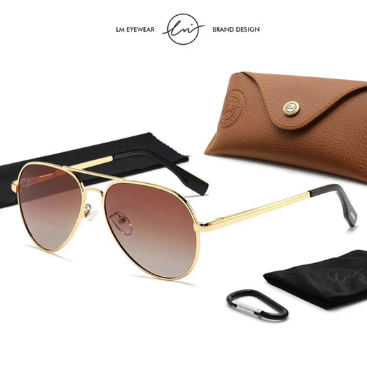 Estilo Clássico e Autêntico, os óculos redondo feminino trazem um visual vintage e moderno ao mesmo tempo, perfeitos para quem quer destacar personalidade com conforto e proteção UV. Envio Rápido e Fácil, embalagem personalizado.