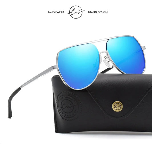 Estilo Clássico e Autêntico, os óculos Aviador feminino trazem um visual vintage e moderno ao mesmo tempo, perfeitos para quem quer destacar personalidade com conforto e proteção UV. Envio Rápido e Fácil, embalagem personalizado.