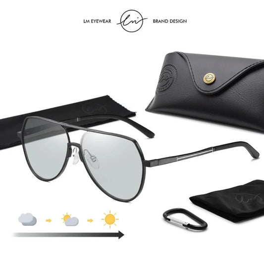 Estilo Clássico e Autêntico, os óculos Aviador feminino trazem um visual vintage e moderno ao mesmo tempo, perfeitos para quem quer destacar personalidade com conforto e proteção UV. Envio Rápido e Fácil, embalagem personalizado.