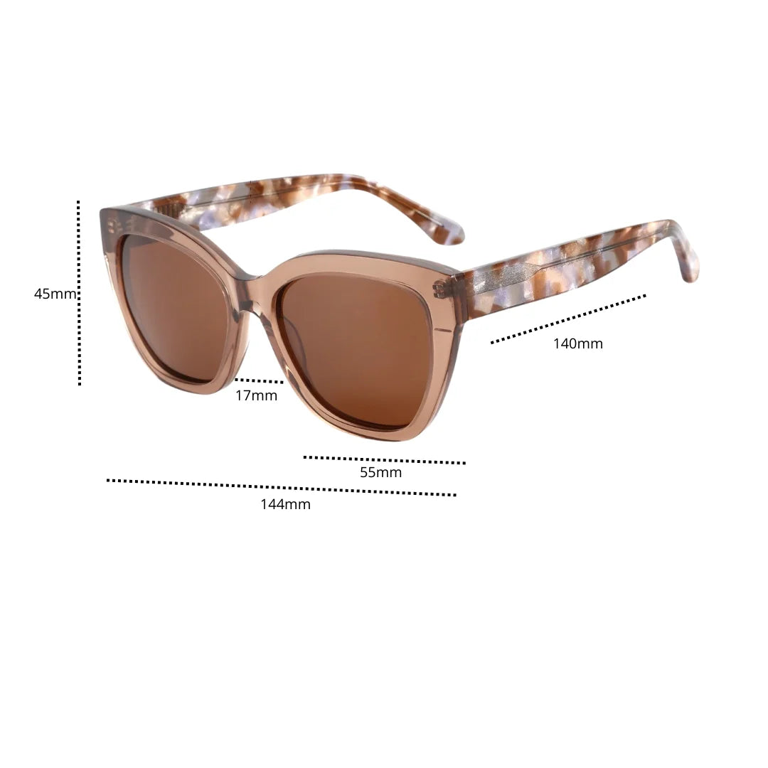 Óculos Gatinho: Elegância e Charme Retrô, os óculos gatinho são perfeitos para quem busca um visual feminino, sofisticado e com toque vintage. Destaque seu estilo com design marcante e proteção UV. Envio Rápido e Fácil, embalagem personalizada.