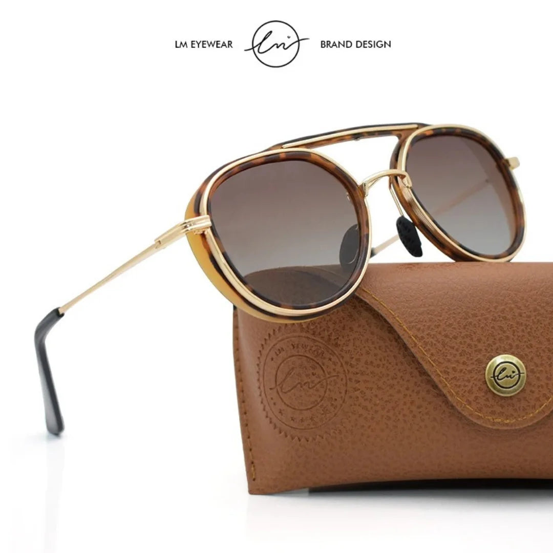 Estilo Clássico e Autêntico, os óculos redondo feminino trazem um visual vintage e moderno ao mesmo tempo, perfeitos para quem quer destacar personalidade com conforto e proteção UV. Envio Rápido e Fácil, embalagem personalizado.
