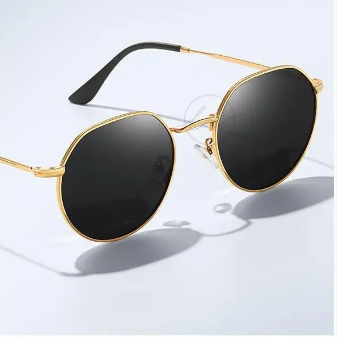 Estilo Clássico e Autêntico, os óculos redondo feminino trazem um visual vintage e moderno ao mesmo tempo, perfeitos para quem quer destacar personalidade com conforto e proteção UV. Envio Rápido e Fácil, embalagem personalizado.