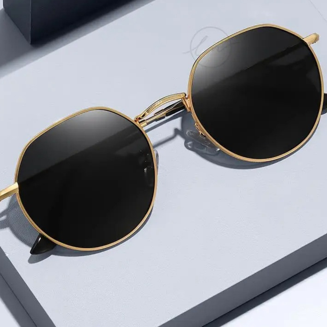 Estilo Clássico e Autêntico, os óculos redondo feminino trazem um visual vintage e moderno ao mesmo tempo, perfeitos para quem quer destacar personalidade com conforto e proteção UV. Envio Rápido e Fácil, embalagem personalizado.