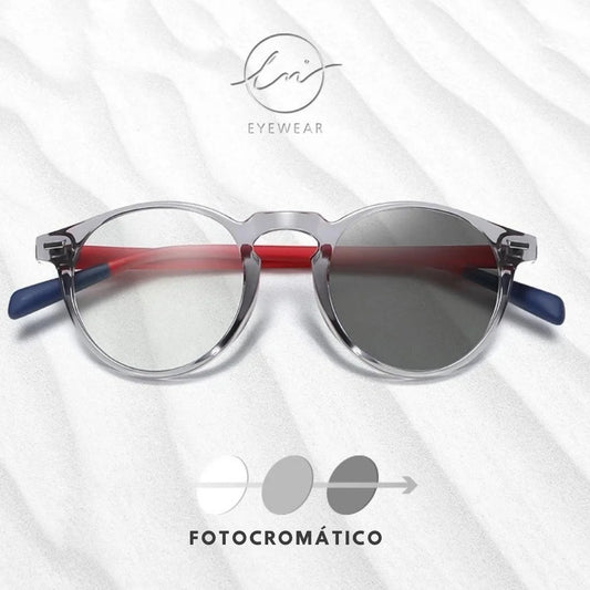 Encontre os melhores óculos fotocromáticos, que se adaptam automaticamente à luz do ambiente. Ideais para uso interno e externo, oferecem conforto visual, proteção UV e praticidade no dia a dia, Envio Rápido e Fácil, com embalagem personalizada.