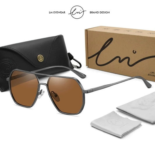 Estilo Clássico e Autêntico, os óculos redondo feminino trazem um visual vintage e moderno ao mesmo tempo, perfeitos para quem quer destacar personalidade com conforto e proteção UV. Envio Rápido e Fácil, embalagem personalizado.
