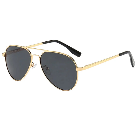 Estilo Clássico e Autêntico, os óculos redondo feminino trazem um visual vintage e moderno ao mesmo tempo, perfeitos para quem quer destacar personalidade com conforto e proteção UV. Envio Rápido e Fácil, embalagem personalizado.