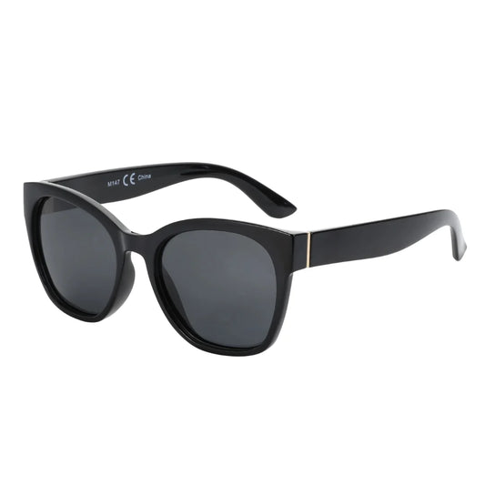 Óculos Gatinho: Elegância e Charme Retrô, os óculos gatinho são perfeitos para quem busca um visual feminino, sofisticado e com toque vintage. Destaque seu estilo com design marcante e proteção UV. Envio Rápido e Fácil, embalagem personalizada.